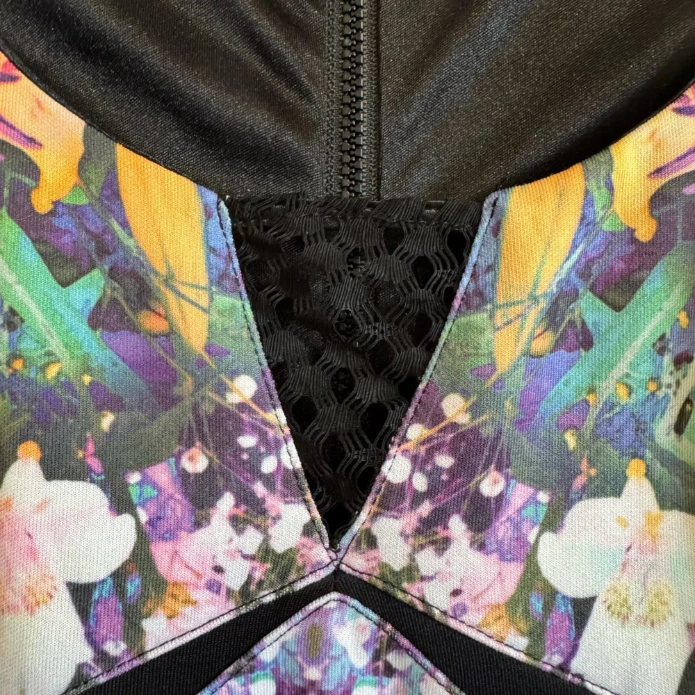 Bebe Floral Cutout Bodycon Dress in Multicolor TieDye Y2K Size Small